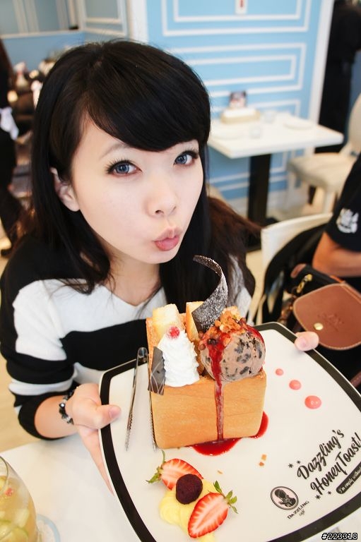 台中新光三越 蜜糖吐司  Dazzling Cafe' Sky