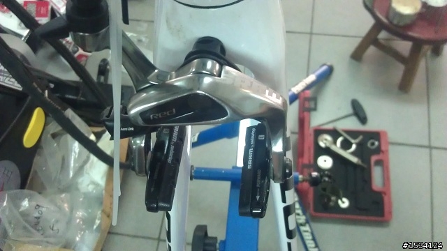 應該是全台首發的2013年  SCOTT FOIL 10