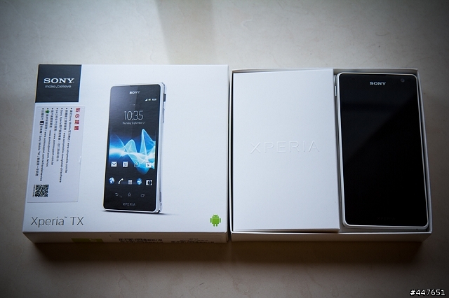 [開箱] SONY XPERIA TX 珍珠白 (附實拍照)