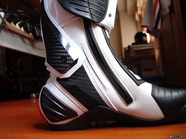 Dainese+AGV+Xlite+Gaerne 人身部品開箱(圖多字少)