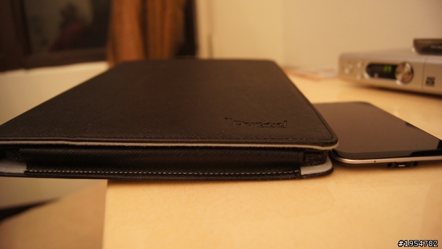 PF2平板皮套~~ 11月16收到貨補圖開箱