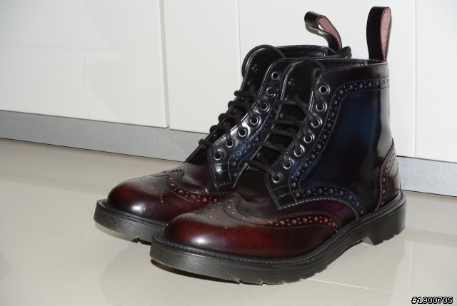 [不專業開箱]Dr.Martens 三色皮靴