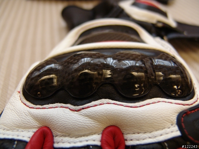 Dainese+AGV+Xlite+Gaerne 人身部品開箱(圖多字少)