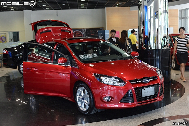 Focus MK3 賞車照片分享（11/4新增紅色五門）圖多！