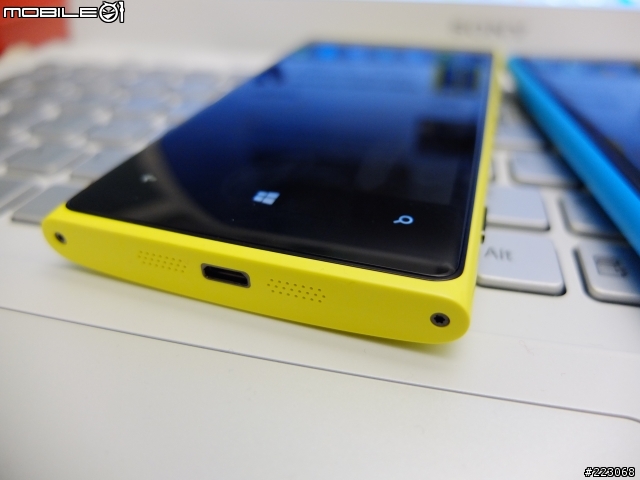 [開箱]藍色&黃色Nokia 920一張圖開箱(11/28新增)