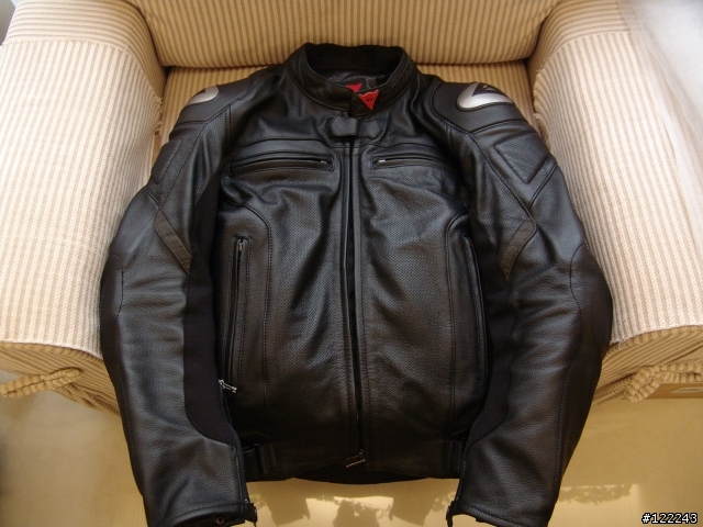 Dainese+AGV+Xlite+Gaerne 人身部品開箱(圖多字少)