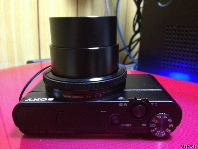 (((●●開箱文)))  中壢NOVA新購入的SONY DSC-RX100相機 跟 我另外添購的相關配件