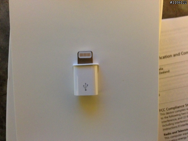 [開箱 Unboxing] Lightning to Micro USB Adapter
