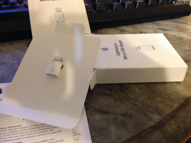 [開箱 Unboxing] Lightning to Micro USB Adapter