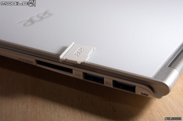 我的限量髮絲紋Acer S7 Ultrabook