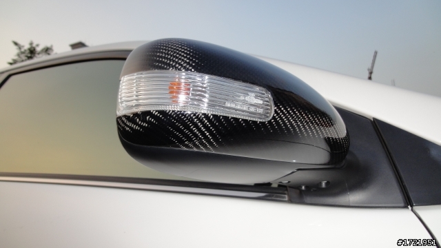 白車配上卡夢黑耳朵開箱(似乎不是粉搭!!!)