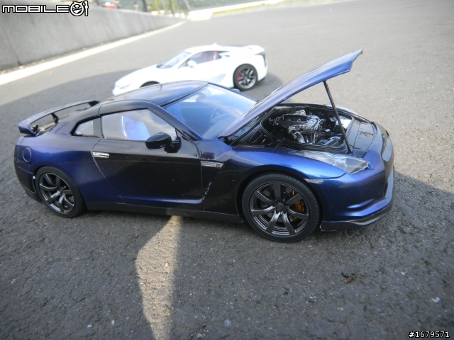 (圖多慎入)雙神會戰外拍  LFA vs GTR R35  第五篇   完