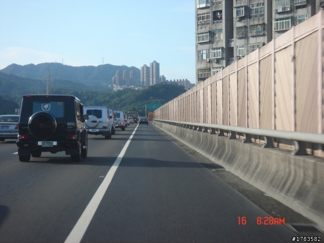 08:30 3號道路上的G級大軍