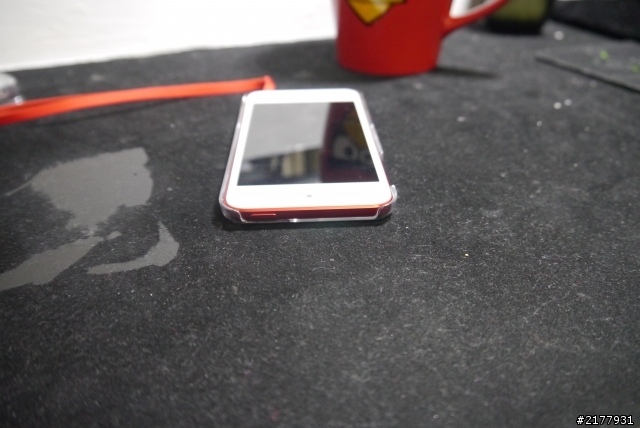 [分享] TUNEWEAR eggshell I pod touch 5 保護殼開箱