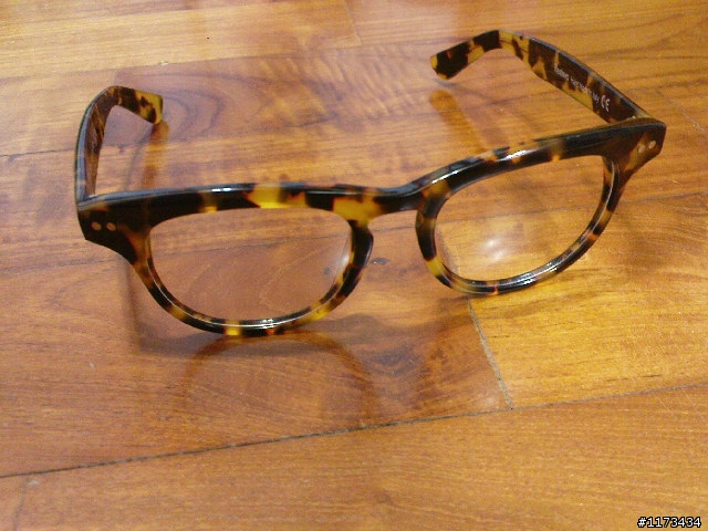 [開箱]ILLESTEVA Lenox | Tortoise Clip-On