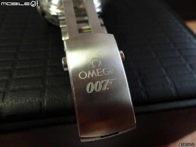 [開箱] 慶祝詹姆士‧龐德歸來：Planet Ocean SKYFALL 600米潛水紀念腕錶