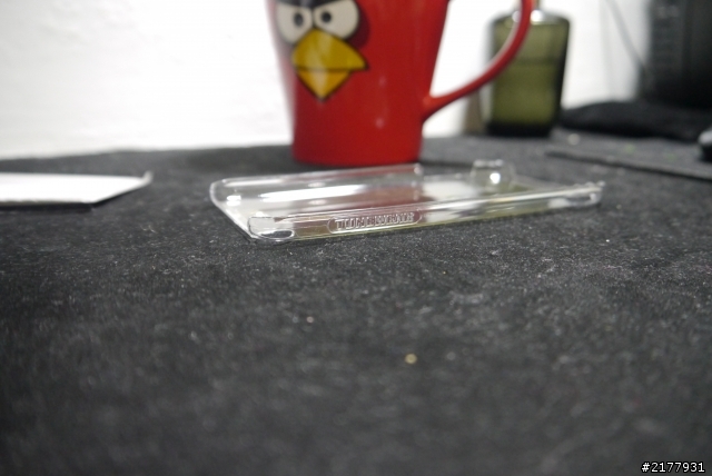 [分享] TUNEWEAR eggshell I pod touch 5 保護殼開箱