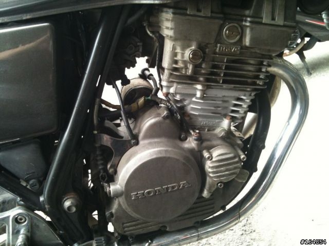 公司停車場發現的 CB250te