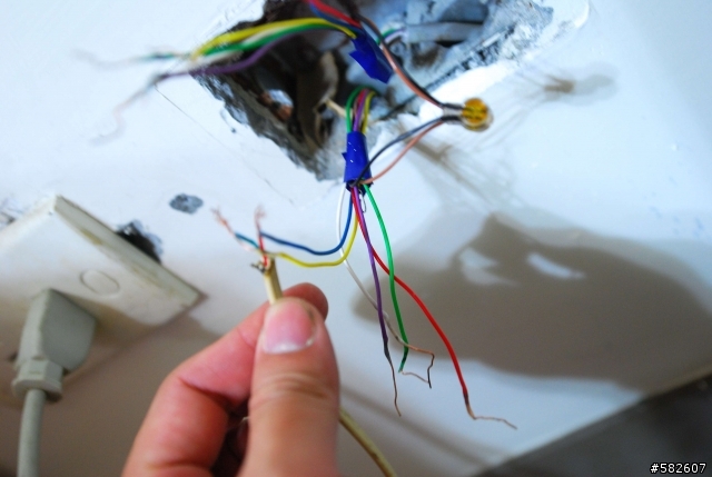 可以教我怎樣接電話線嗎?