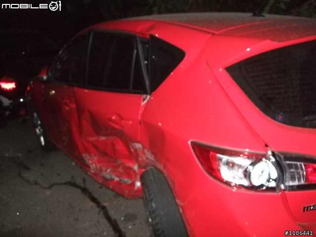 2011年4月馬自達3,5D ,車禍處理過程文件----(結案)