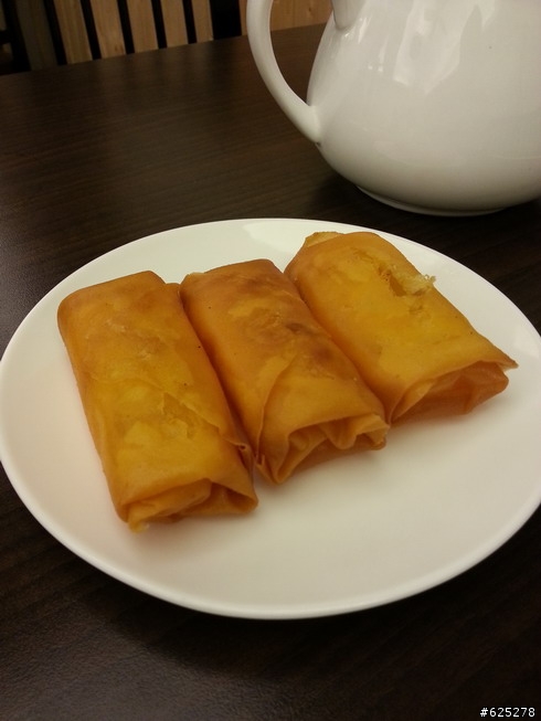 隱藏巷弄內的平價美食'鎮忠港式飲茶'