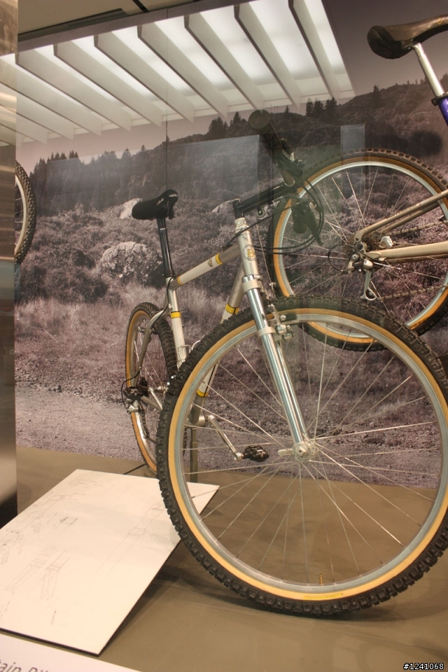 舊金山機場的登山車特展