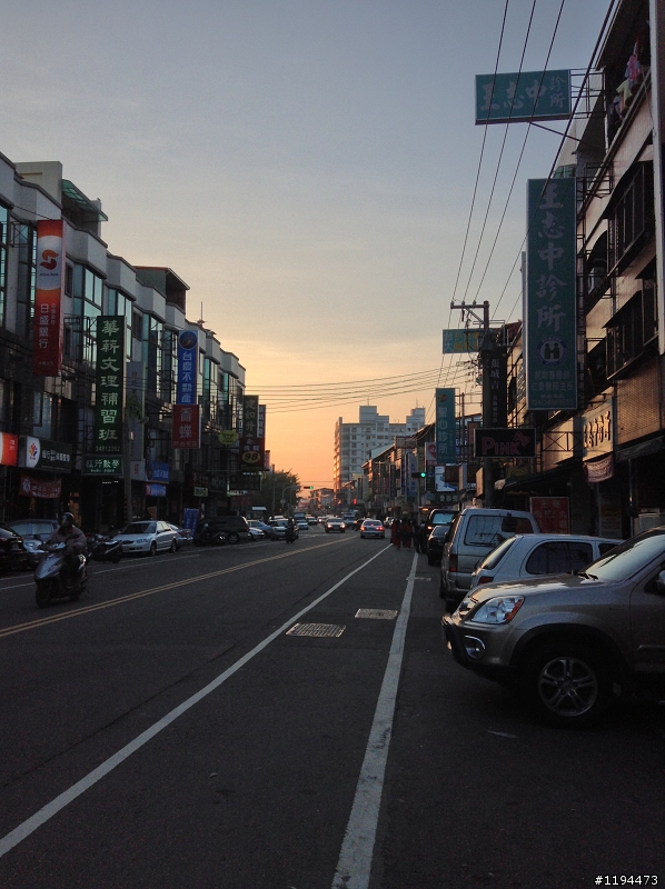 iPod touch 5 Special Edition 紅色開箱(2012.11.19新增使用心得)