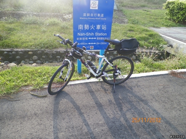 清晨的苗栗騎