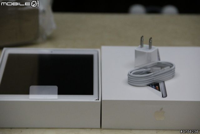 [開箱12/04更新]漂洋過海而來的"iPad Mini"32G wifi white
