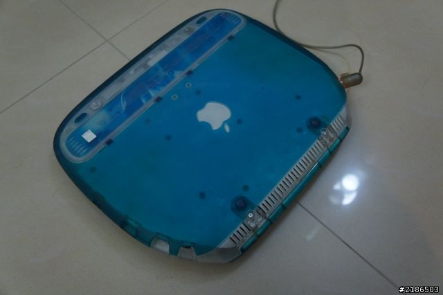 懷念一下以前的I BOOK 和 MAC OS 9.0