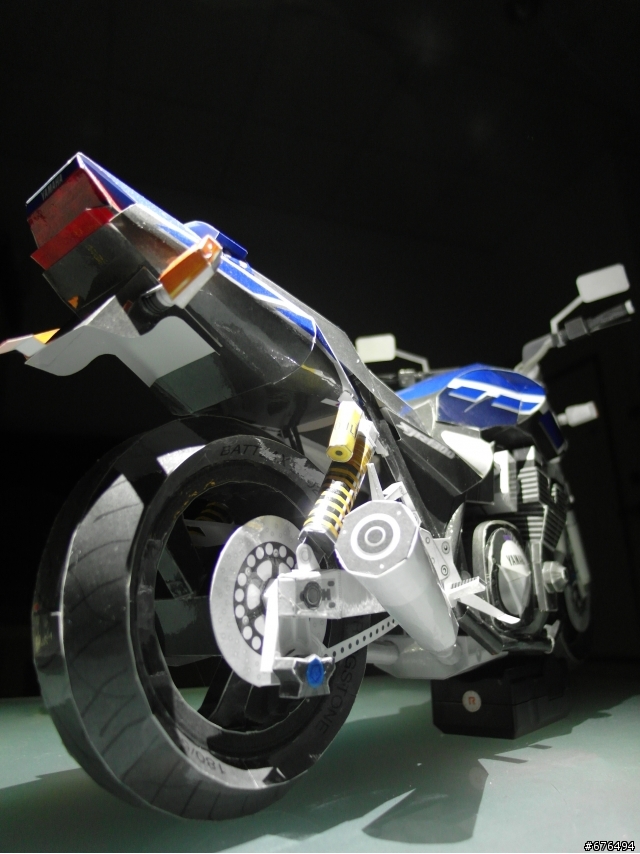[紙模型製作] YAMAHA XJR1300重機模型製作~