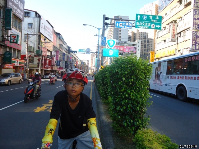 2012暑假日記~兒子我們環島去+2015暑假公路之巔（留言裡）