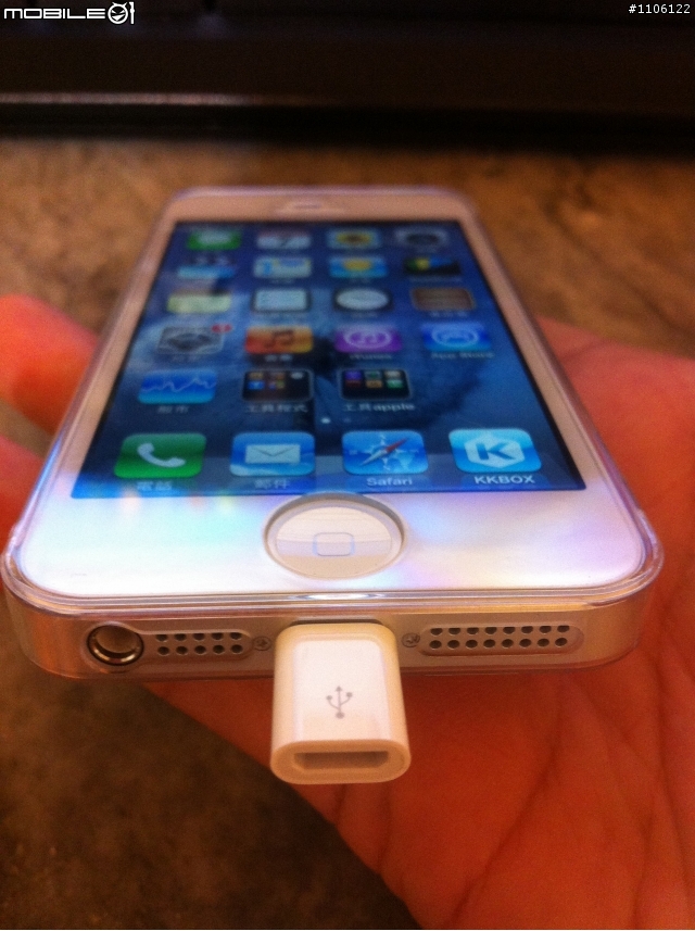 [開箱 Unboxing] Lightning to Micro USB Adapter
