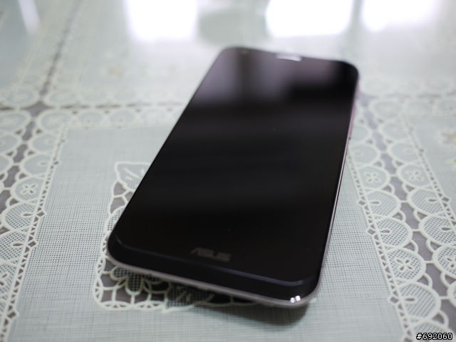 Padfone2與保護袋亂亂照(圖多)