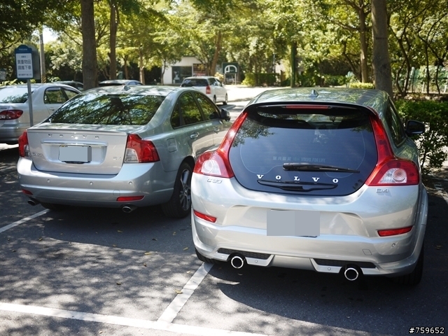 [寶貝車開箱](圖多)人生中第一台進口車 volvo c30 D4 r-design 東奔西跑趴趴走