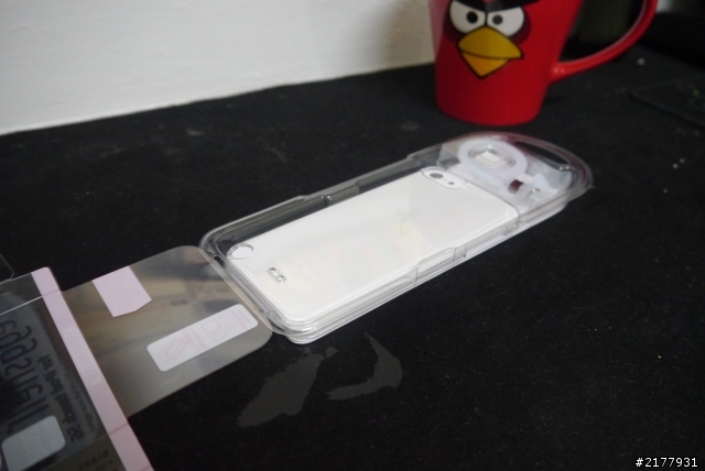 [分享] TUNEWEAR eggshell I pod touch 5 保護殼開箱