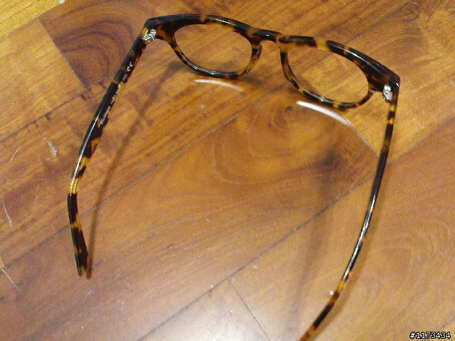 [開箱]ILLESTEVA Lenox | Tortoise Clip-On