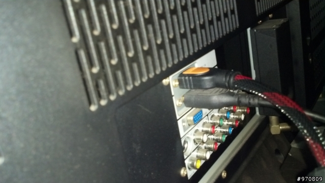 求救ASUS筆電用HDMI轉DVI接大同電漿電視，結果電漿電視藍屏且畫面中間顯示(超頻)，如何解決??????
