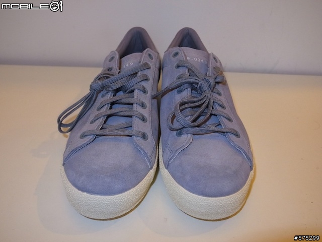 超低調Adidas 球鞋