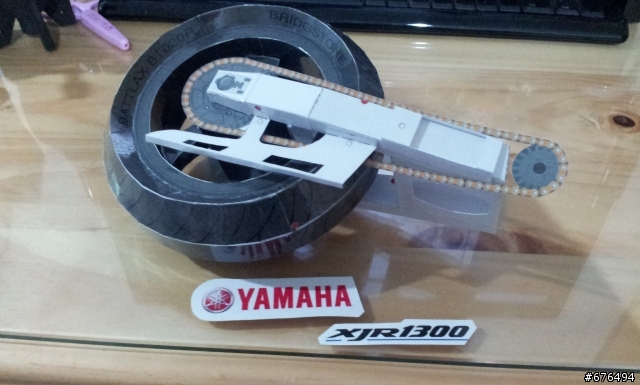 [紙模型製作] YAMAHA XJR1300重機模型製作~