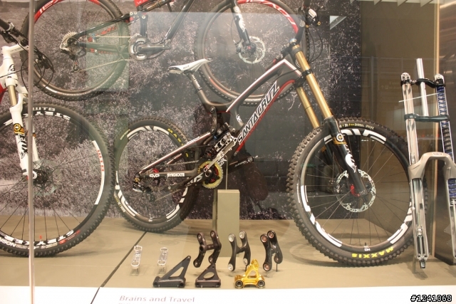 舊金山機場的登山車特展