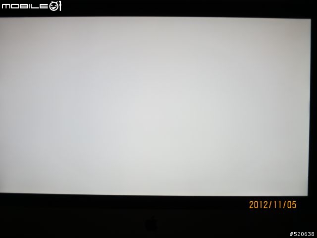 請問我的 iMac 27 螢幕這樣算有發黃嗎？