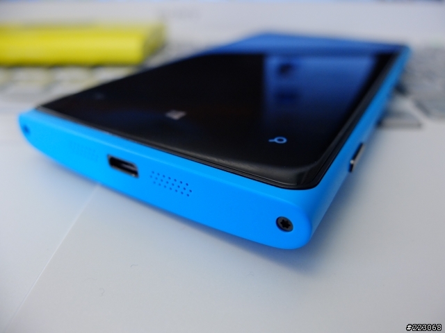[開箱]藍色&黃色Nokia 920一張圖開箱(11/28新增)