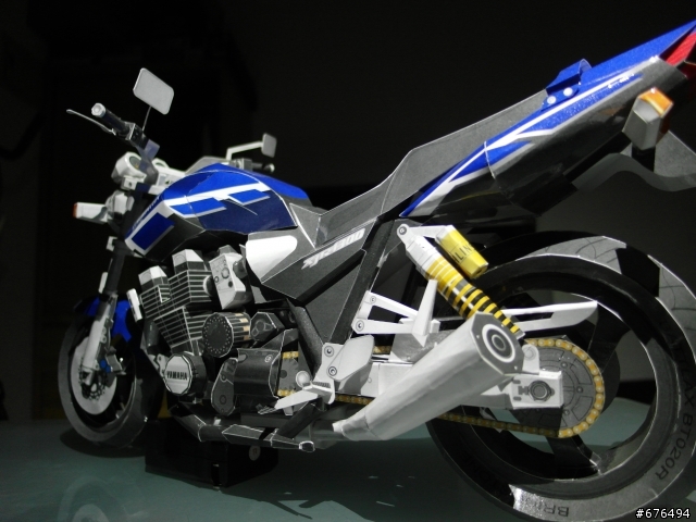 [紙模型製作] YAMAHA XJR1300重機模型製作~