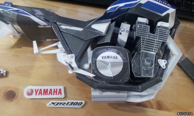 [紙模型製作] YAMAHA XJR1300重機模型製作~