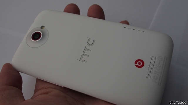 剛買的 HTC ONE X + 開箱少文