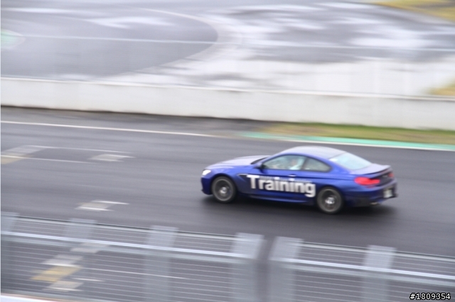 絕美狂暴 2013 M6 試駕報告--超跑? 還是GT跑車?