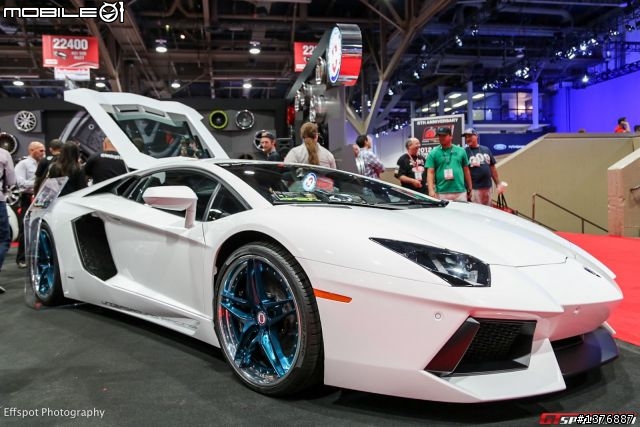 UR 1200HP Aventador