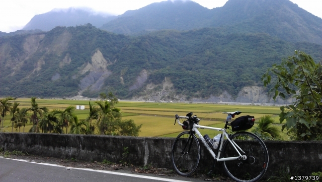 瘋台東 單車背包客的15 Days