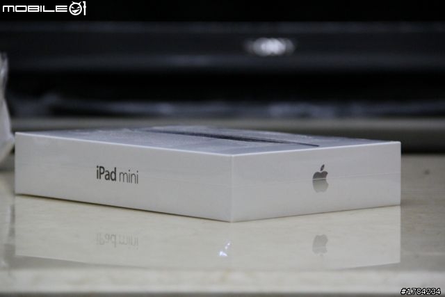 [開箱12/04更新]漂洋過海而來的"iPad Mini"32G wifi white
